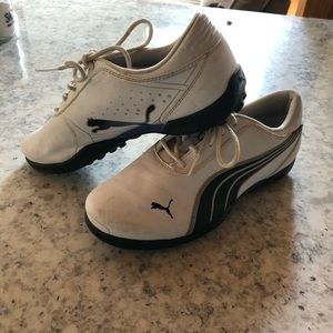 Boys Puma Golf shoes